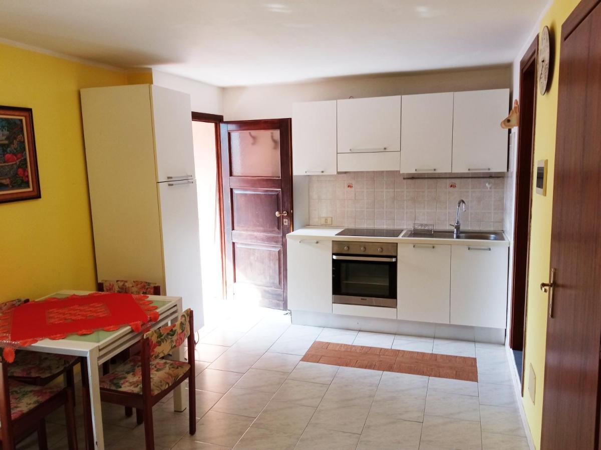 Appartement Cute Little Flat With View, 20 Mins To Bgy Airport à Pradalunga Extérieur photo