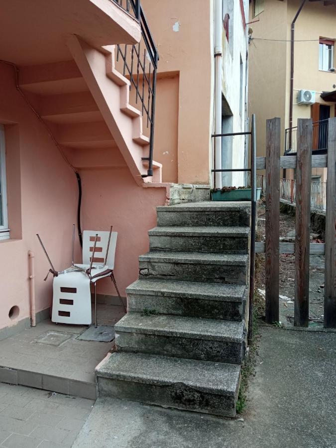 Appartement Cute Little Flat With View, 20 Mins To Bgy Airport à Pradalunga Extérieur photo