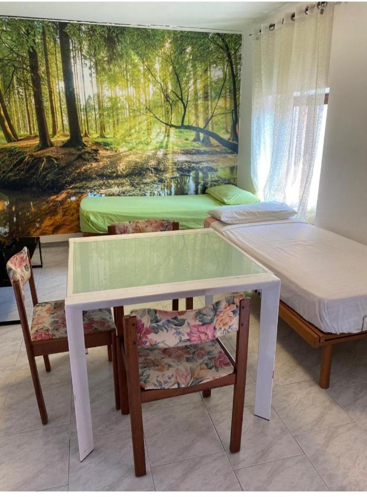 Appartement Cute Little Flat With View, 20 Mins To Bgy Airport à Pradalunga Extérieur photo